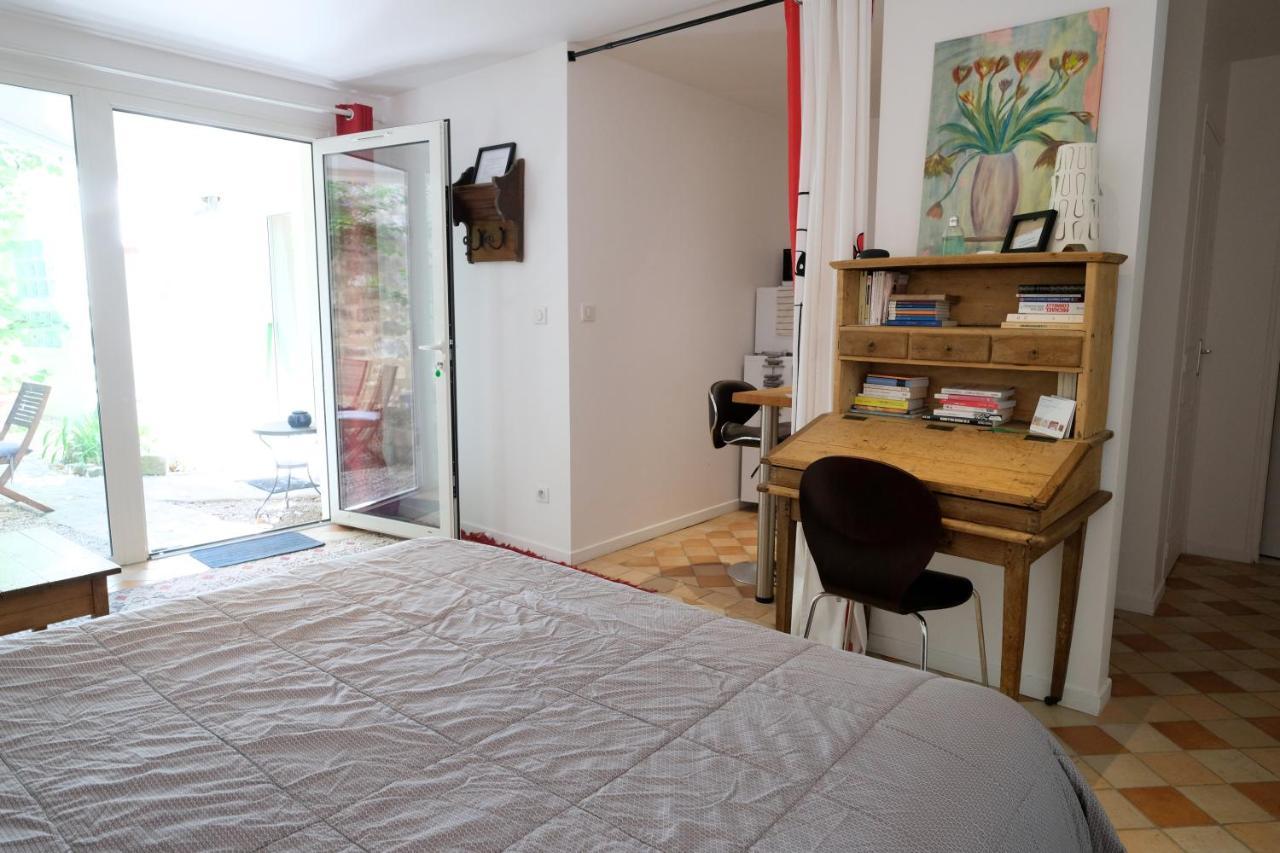 Le 3 Rue Grande Bed & Breakfast Moret-sur-Loing Exterior photo